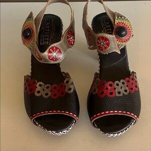 Unique Leather Wedge Sandals with Red and Tan Floral Accents